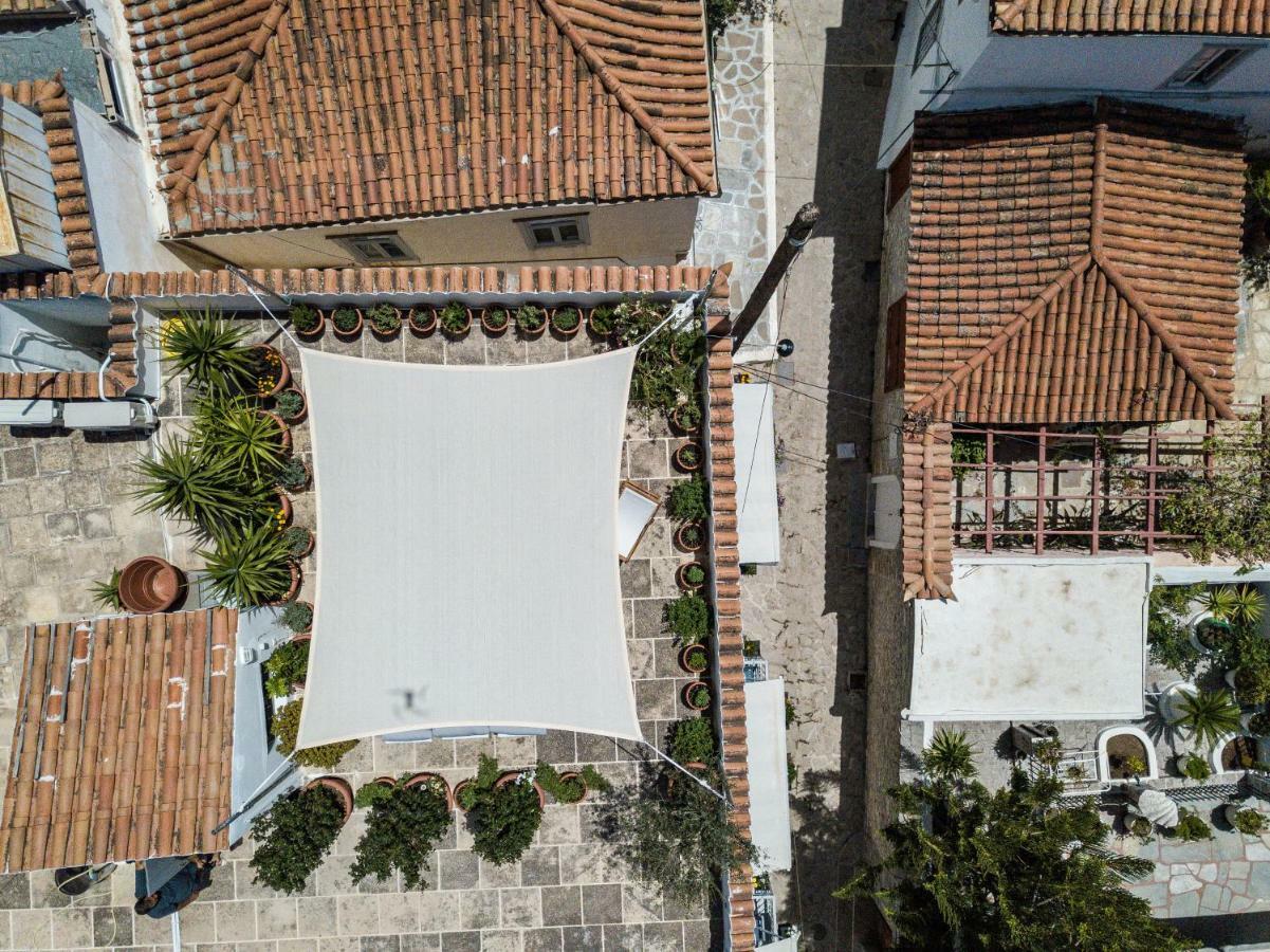Arokaria Boutique Apartments ไฮดรา ภายนอก รูปภาพ